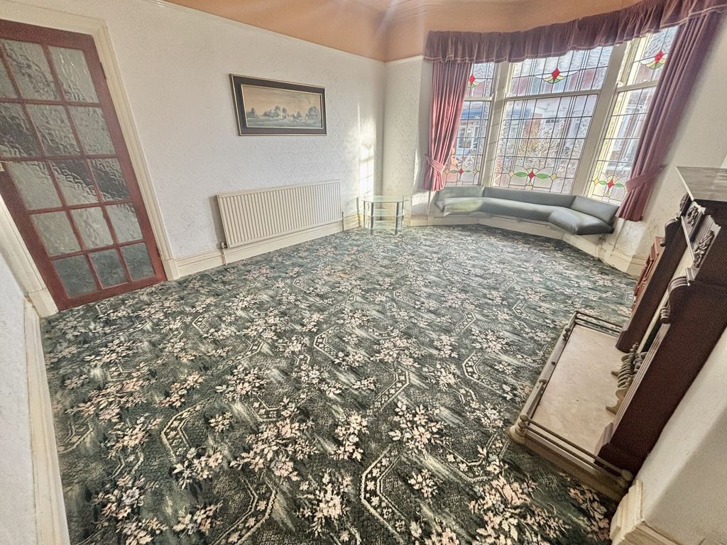 Property photo 3 of 19