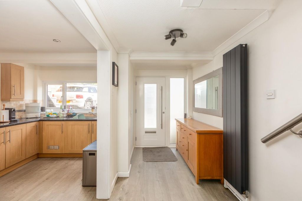 Property photo 2 of 49 Cz0A3501-Edit.Jpg