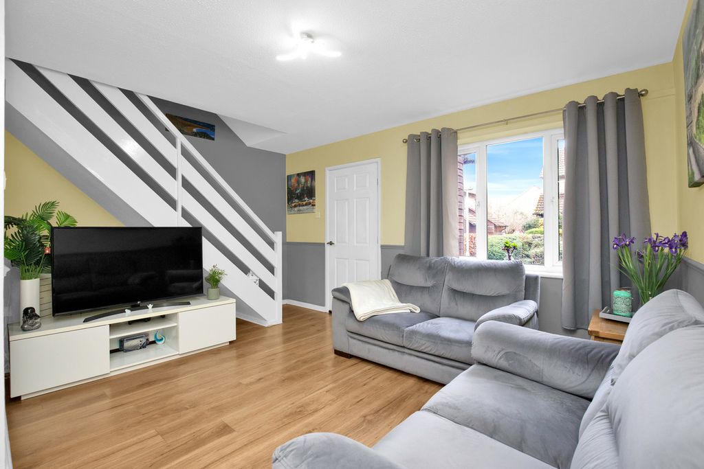 Property photo 2 of 22