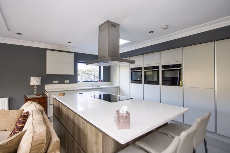 Property photo 2 of 18 Photo 4