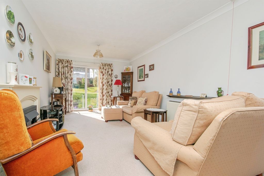 Property photo 3 of 17