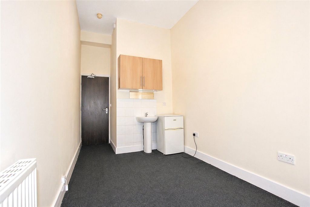 Property photo 2 of 5 Picture No. 06