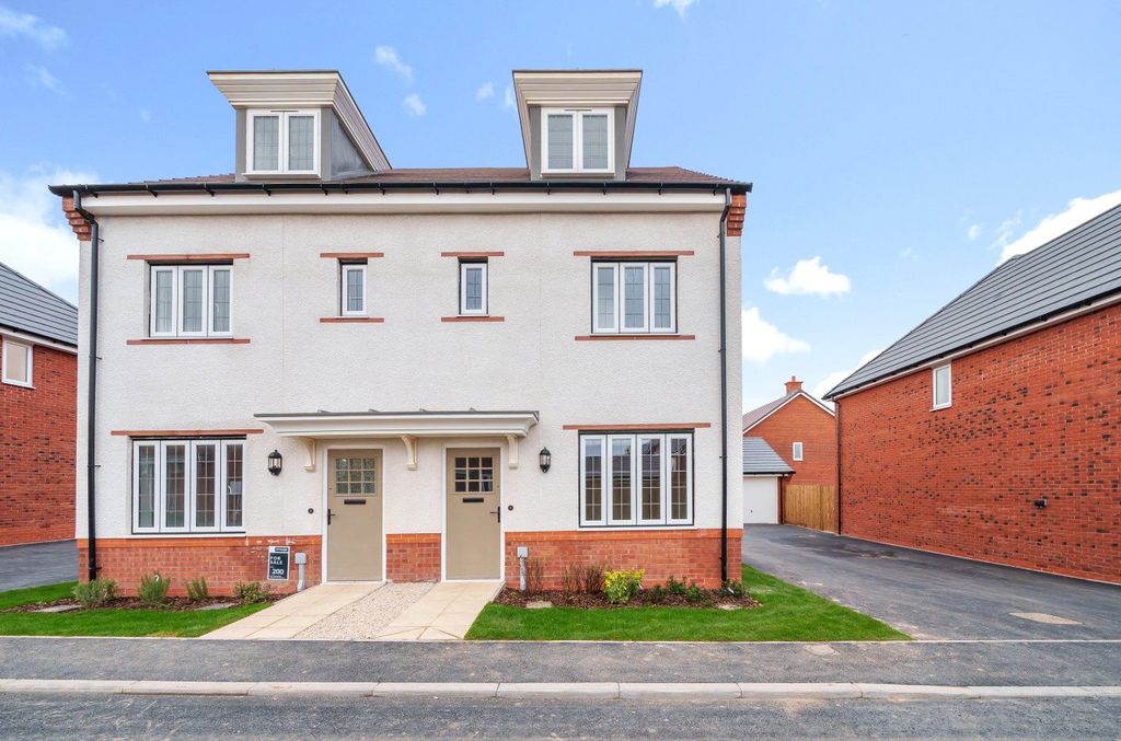 Property photo 1 of 21 Picture No. 03