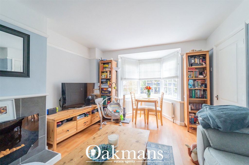 Property photo 2 of 25 Picture No. 12