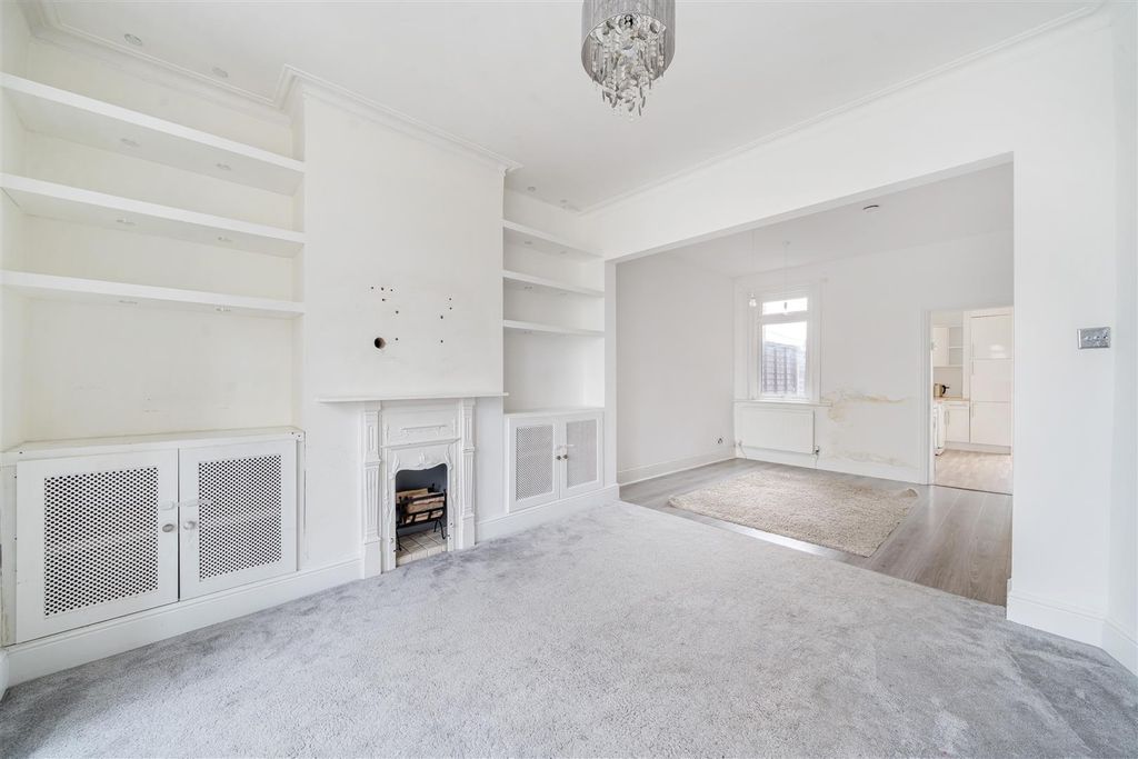 Property photo 2 of 15