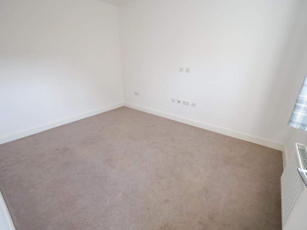 Property photo 2 of 14 Living Room