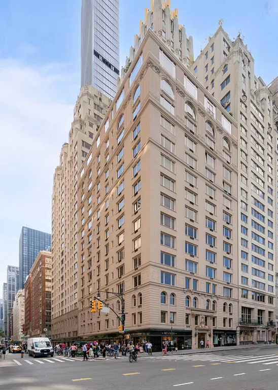 Property photo 2 of 31