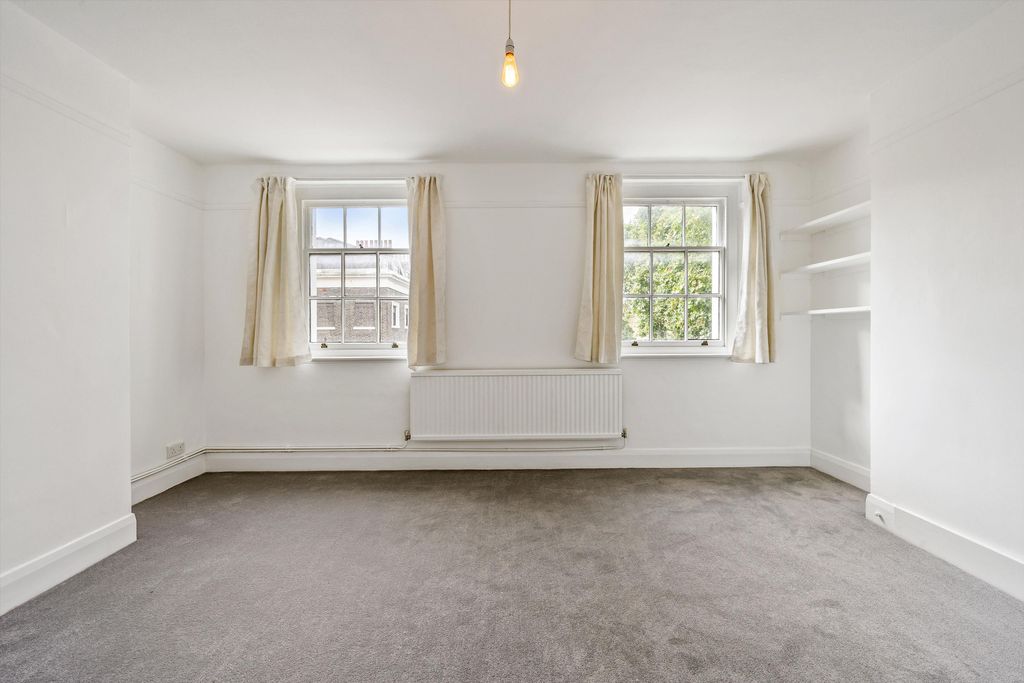 Property photo 3 of 13 Image