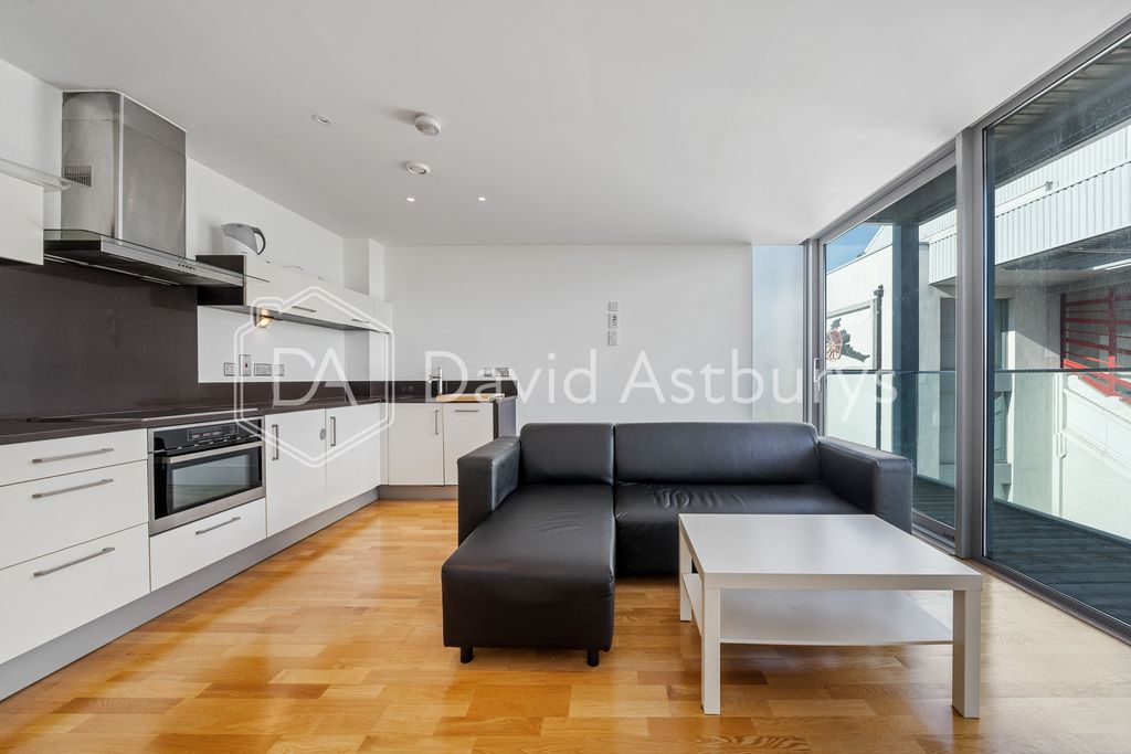 Property photo 2 of 12 Flat 244, Southstand Apartments N5 1Fb-2
