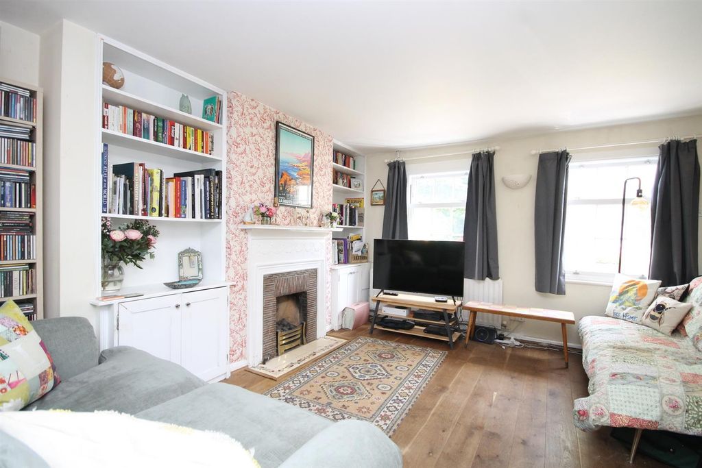 Property photo 3 of 13 .Living.Jpg