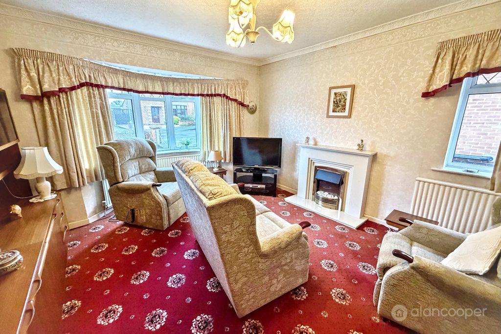 Property photo 2 of 12 4822444