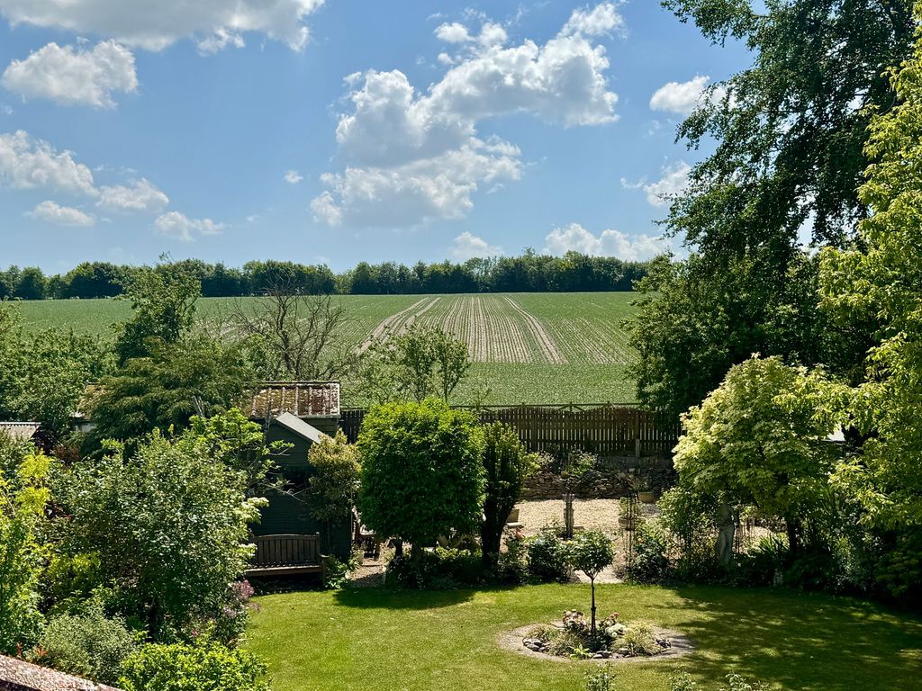 Property photo 3 of 19