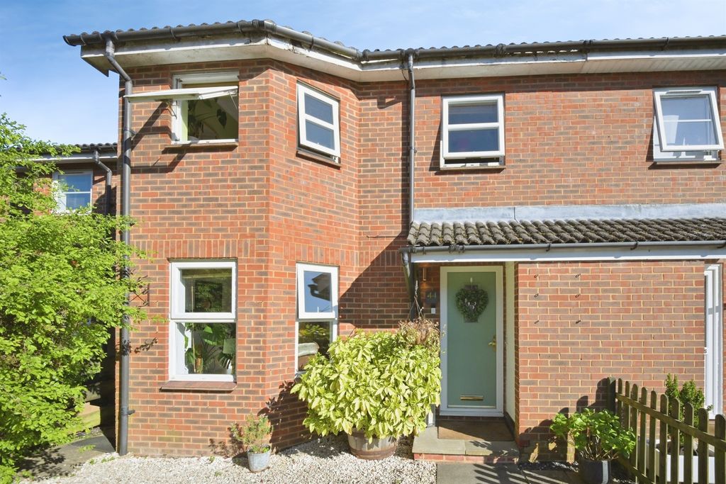 Property photo 1 of 21