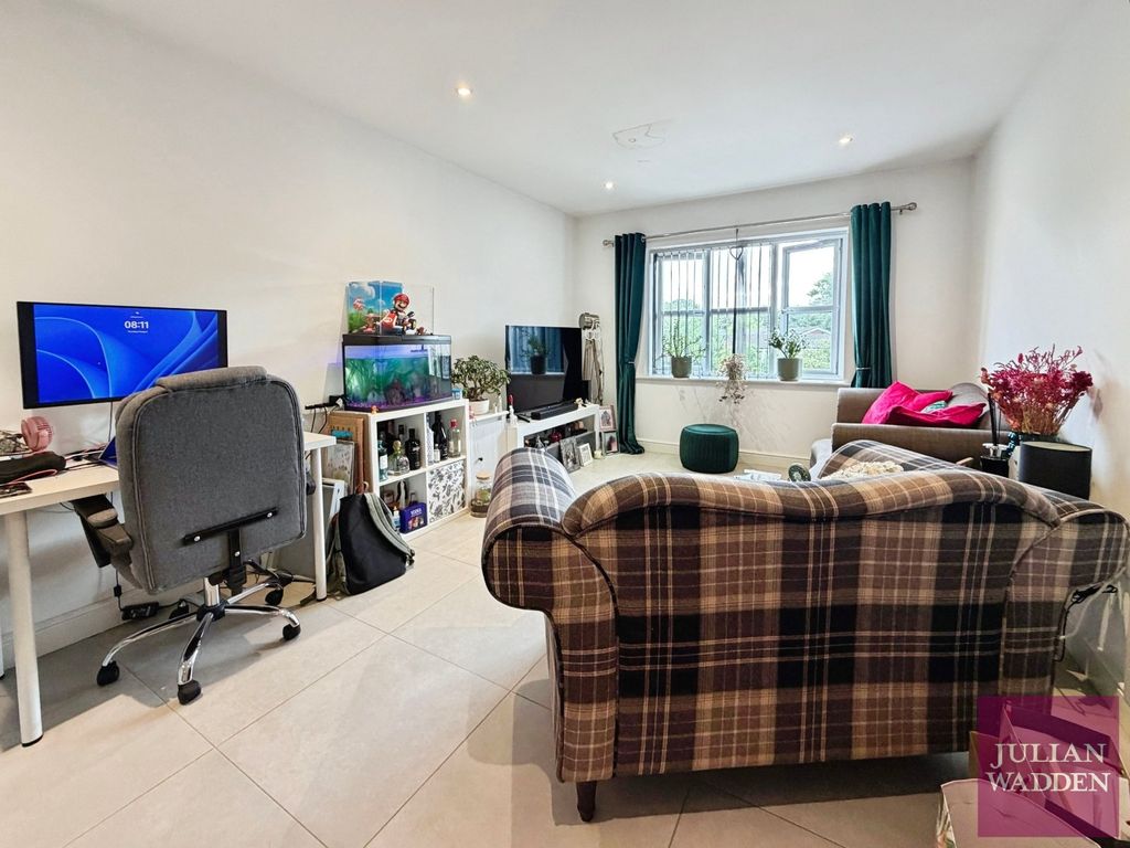Property photo 3 of 12 Picture No. 05