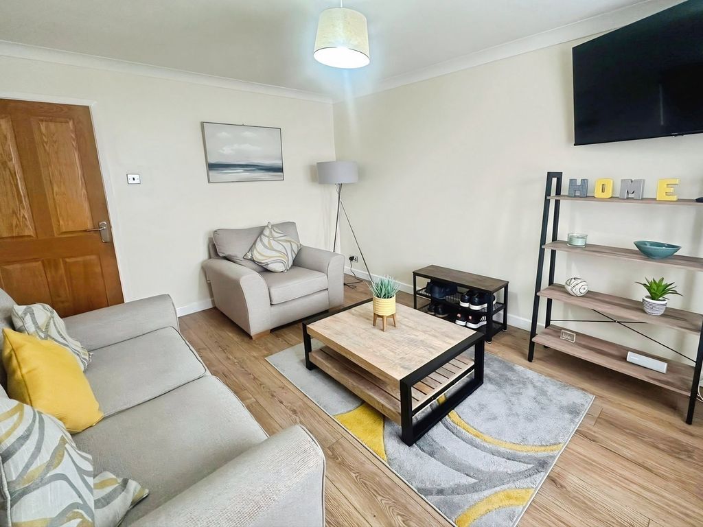Property photo 3 of 19