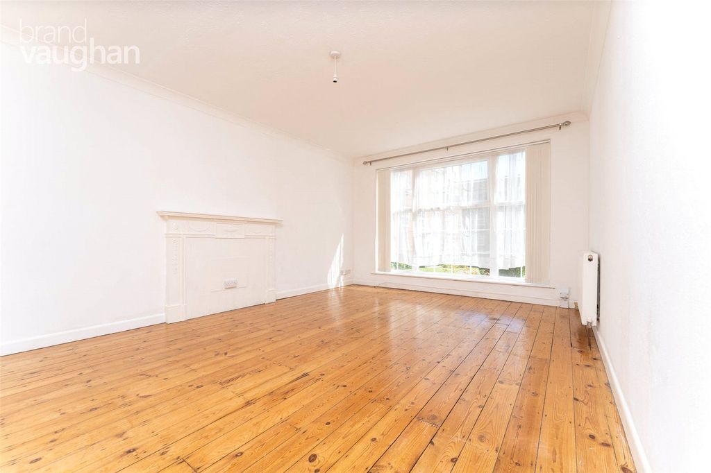 Property photo 2 of 9 Picture No. 16