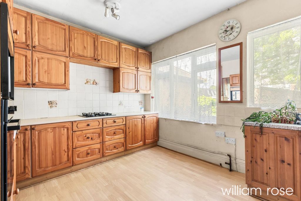 Property photo 2 of 11 Glengallroad_12.Jpg