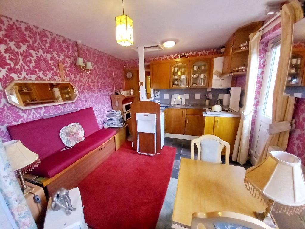 Property photo 3 of 8 Reception Room