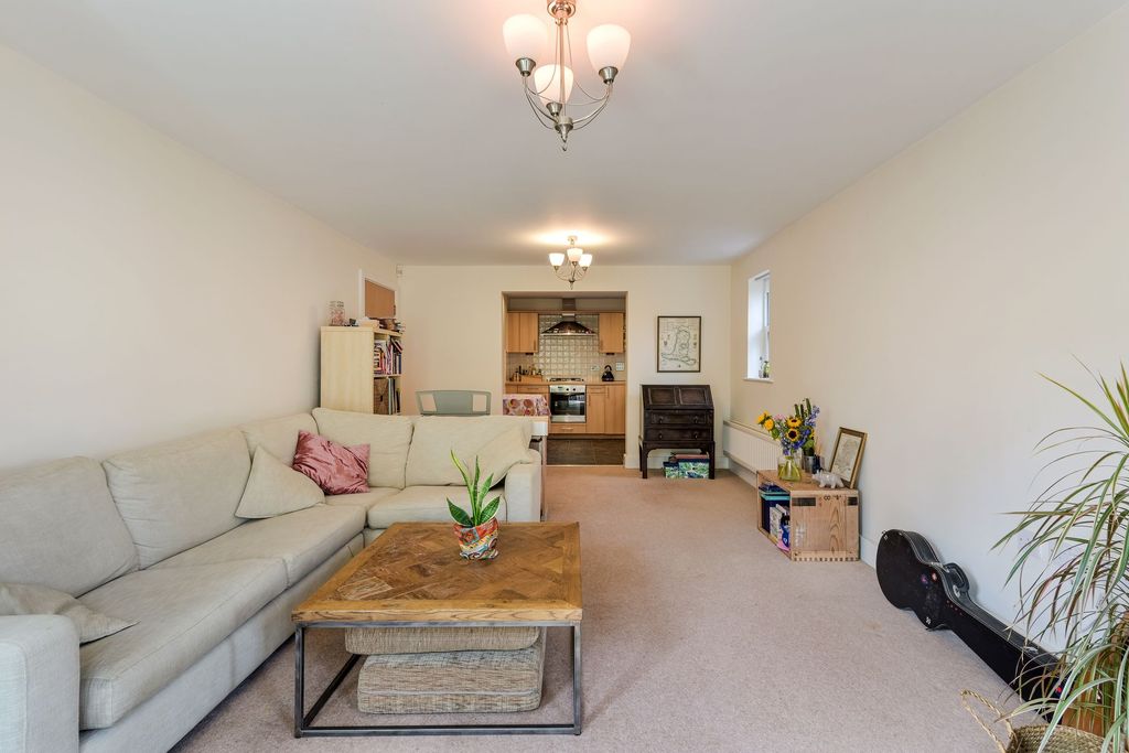 Property photo 3 of 8