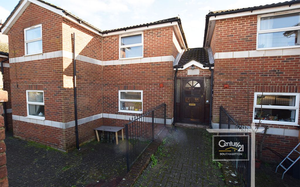 Property photo 1 of 5