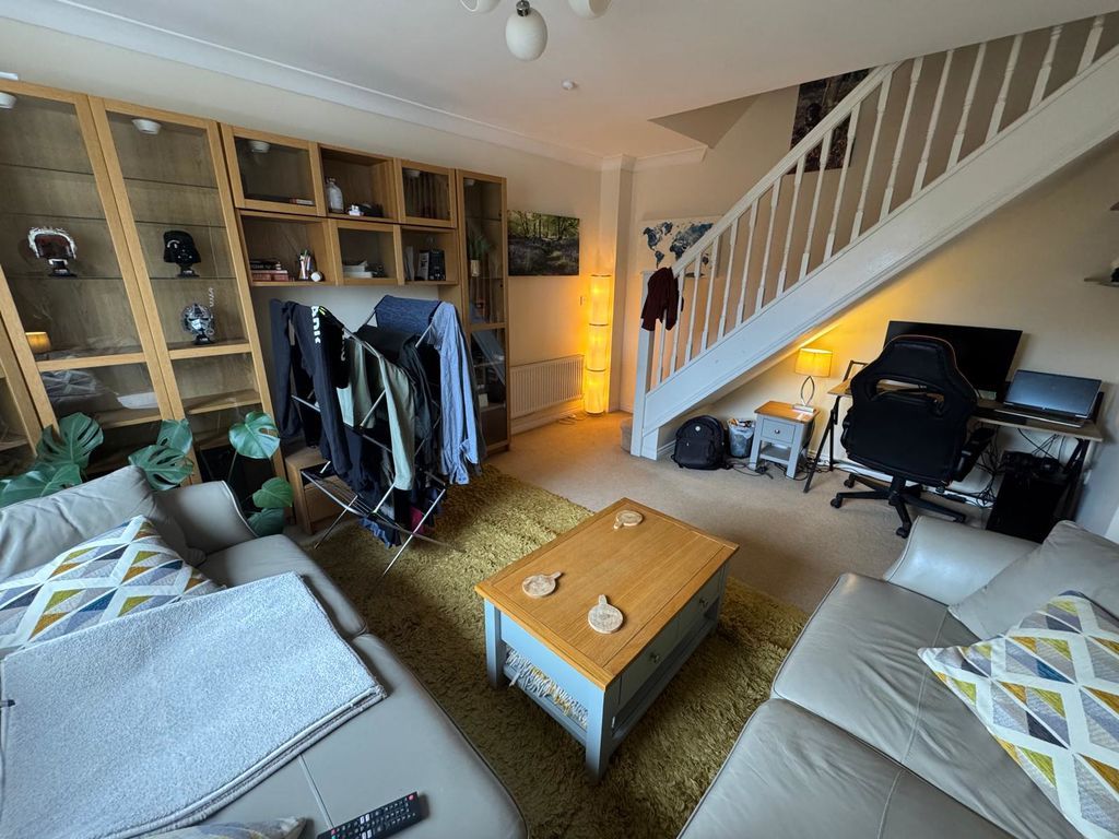 Property photo 3 of 16 Photo 13