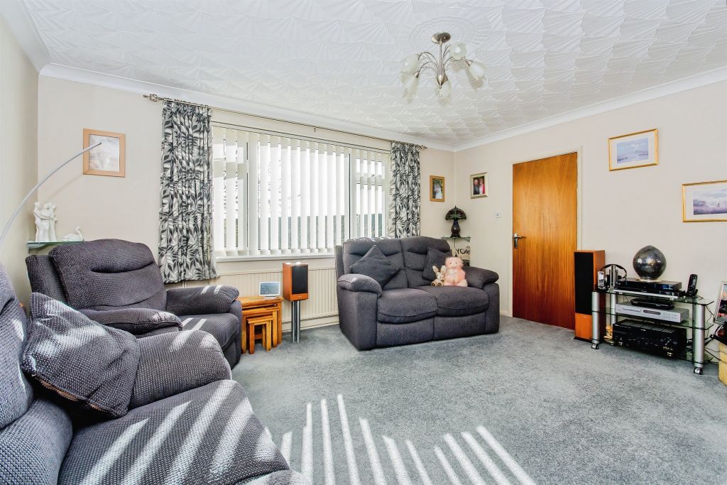 Property photo 3 of 25