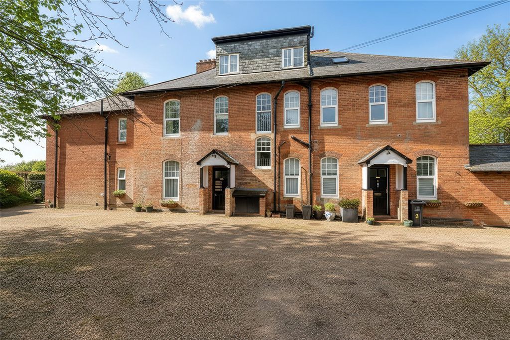 Property photo 1 of 24 Picture No. 23