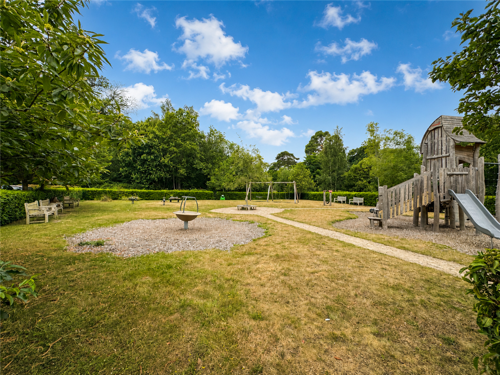 Property photo 2 of 12 Lifestyle Park