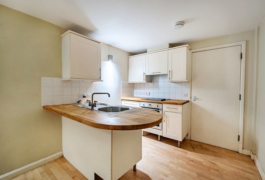 Property photo 2 of 20 1342183-14-68B83F...