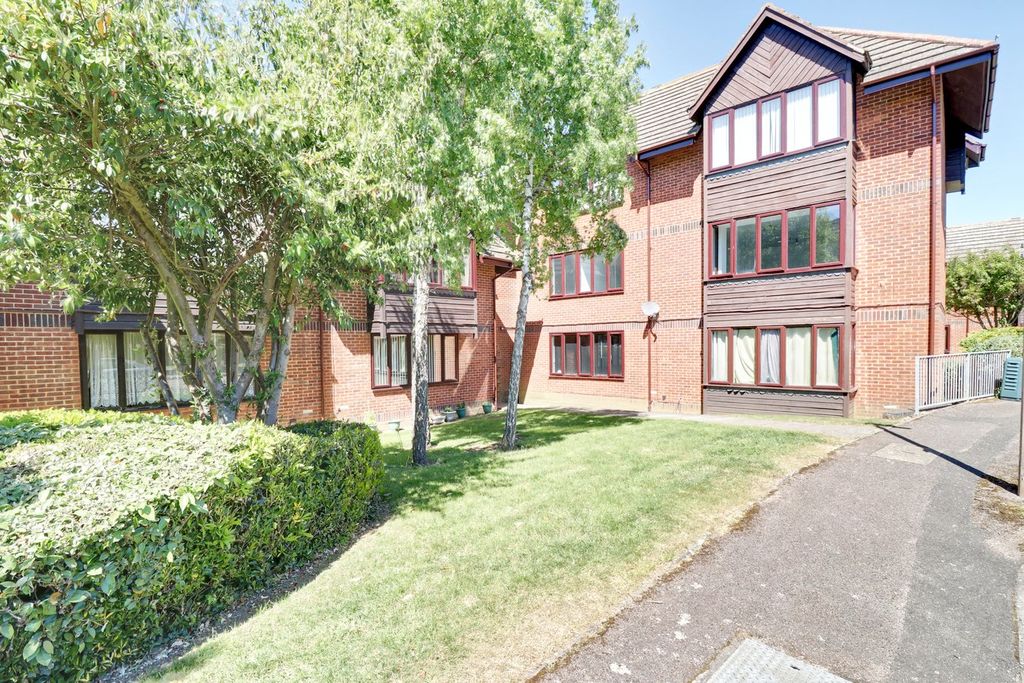 Property photo 1 of 11