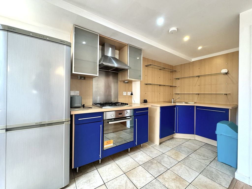 Property photo 3 of 17 Gallery