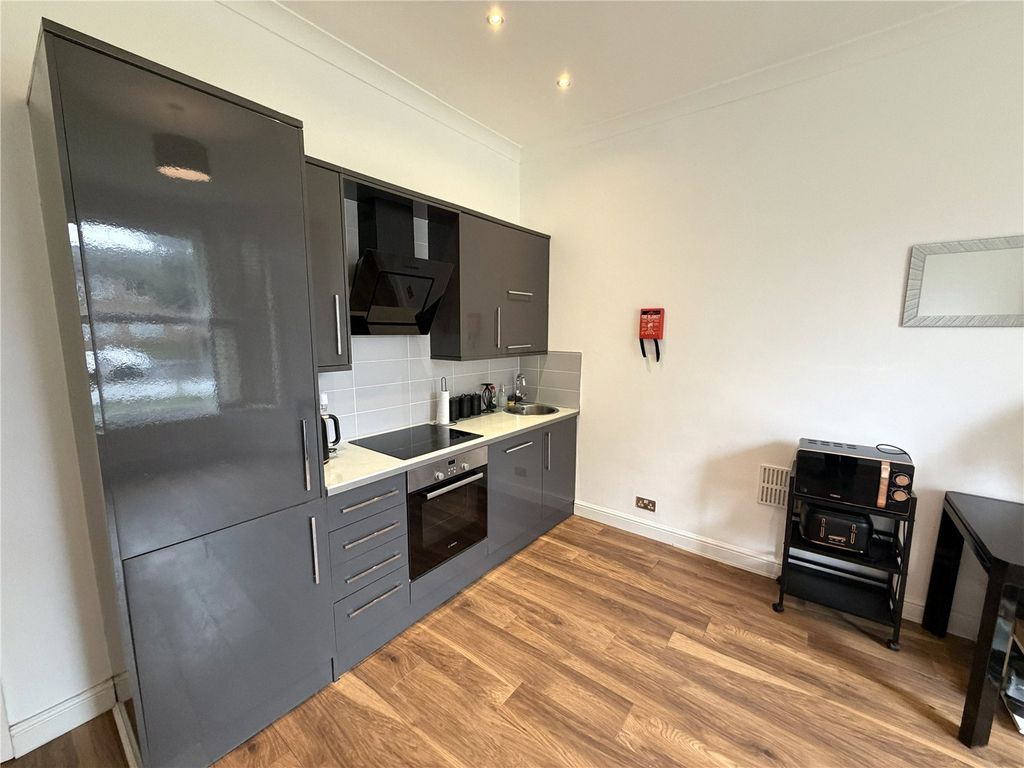 Property photo 2 of 7 Picture No. 09