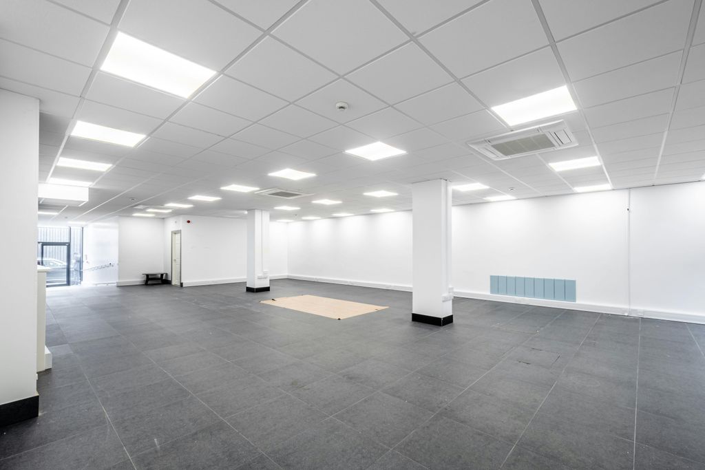 Property photo 1 of 12 East Tenter St 7 - Low Res 7.Jpg