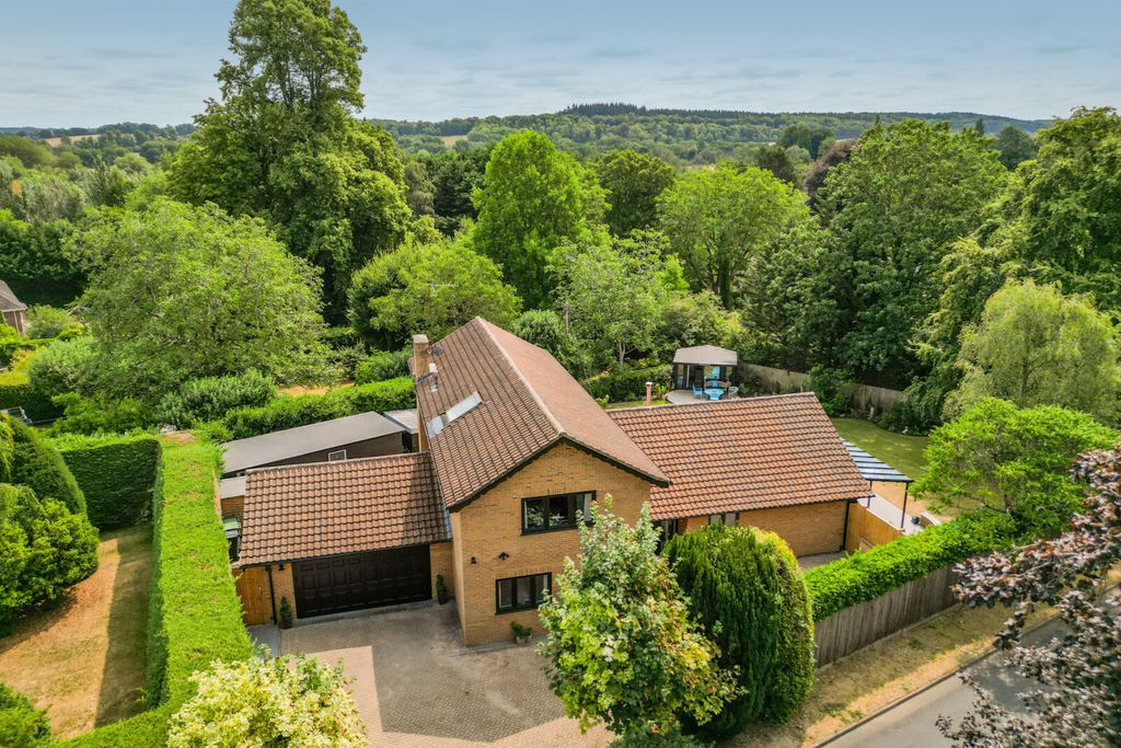 Property photo 2 of 24 Picture No. 89