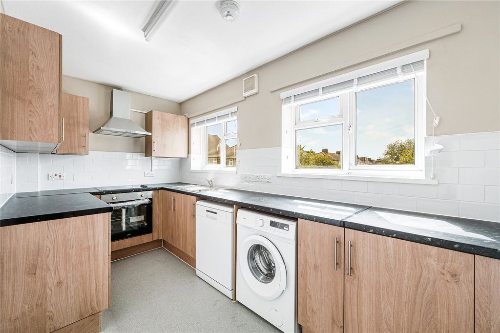 Property photo 3 of 12 Picture No. 06