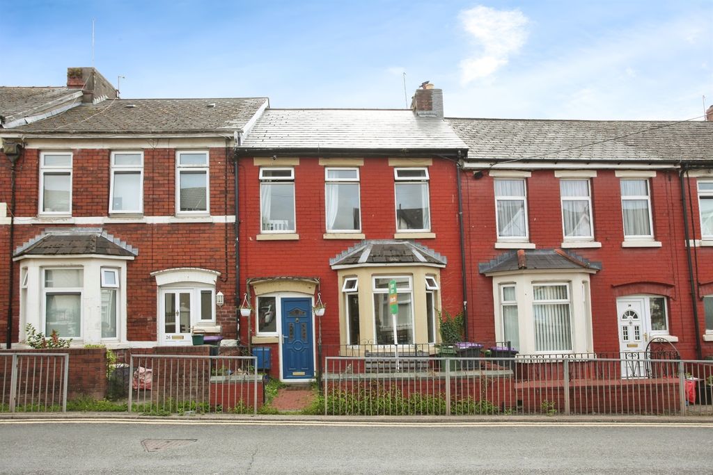 Property photo 1 of 19
