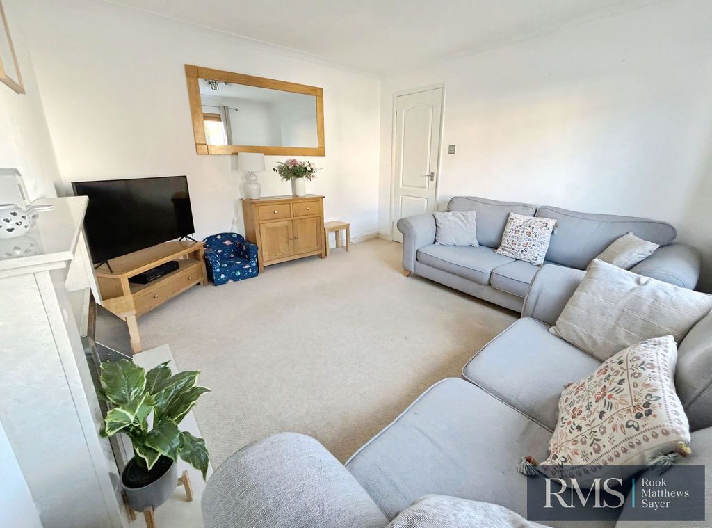 Property photo 3 of 13 Photo 12