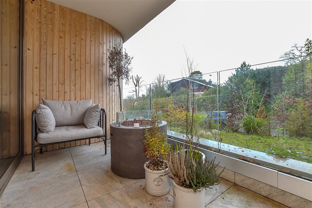 Property photo 3 of 21 Balcony