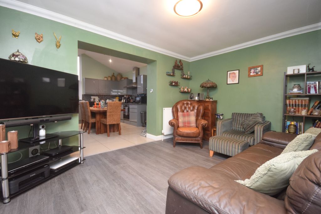 Property photo 3 of 18 Dsc_0033