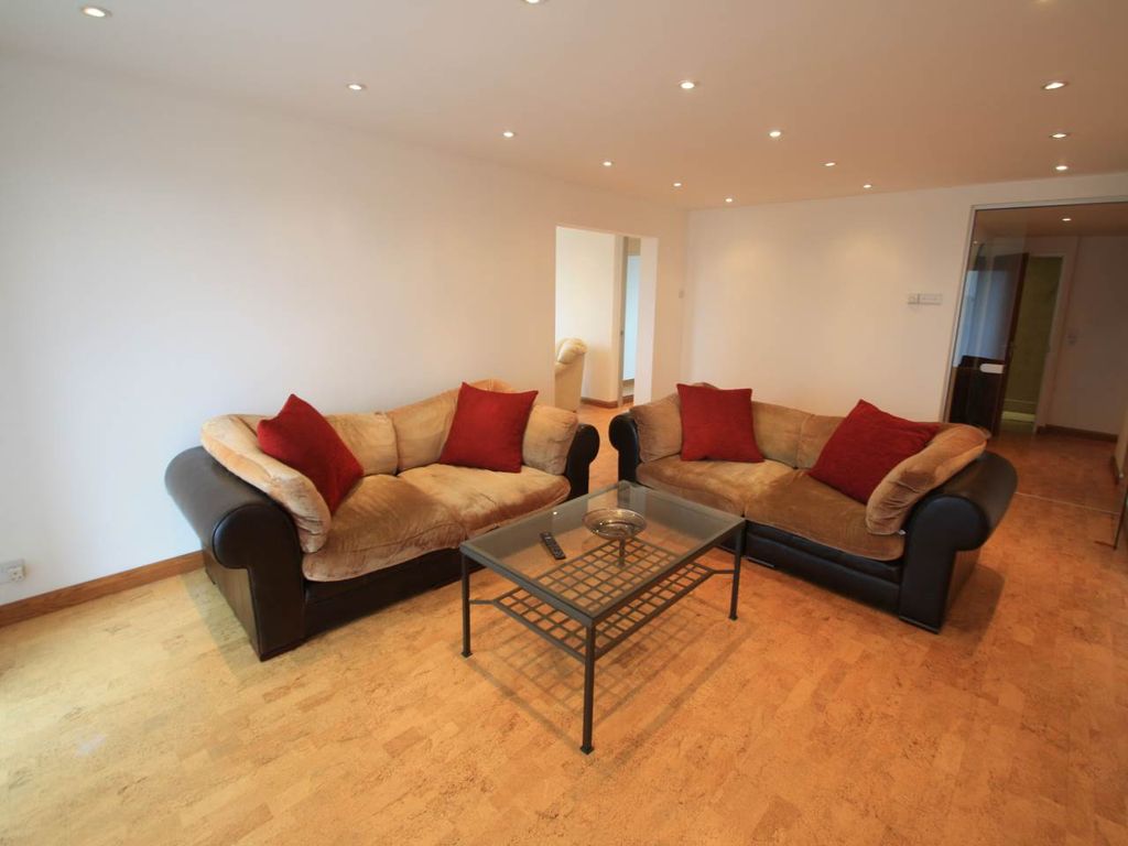 Property photo 3 of 14 Img_0990