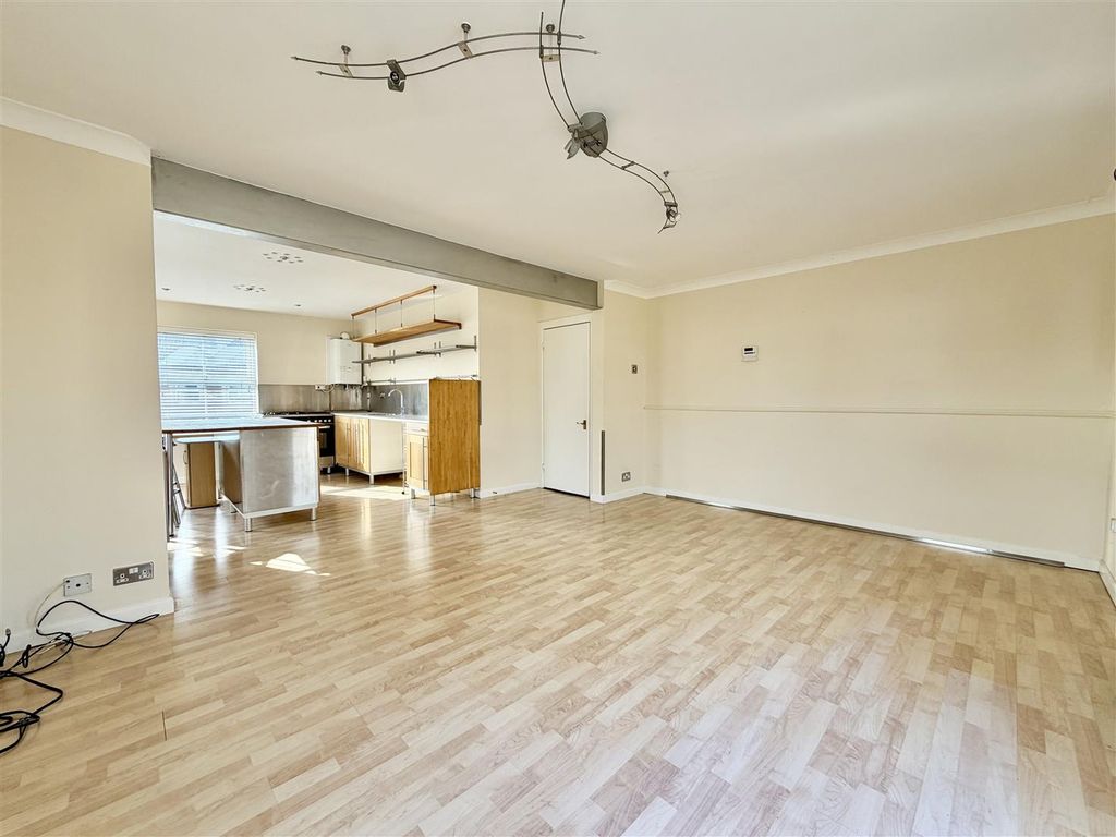 Property photo 3 of 11 Img_4113 2.Jpg