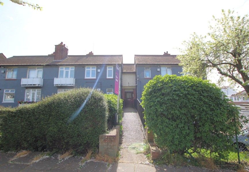 Property photo 1 of 9