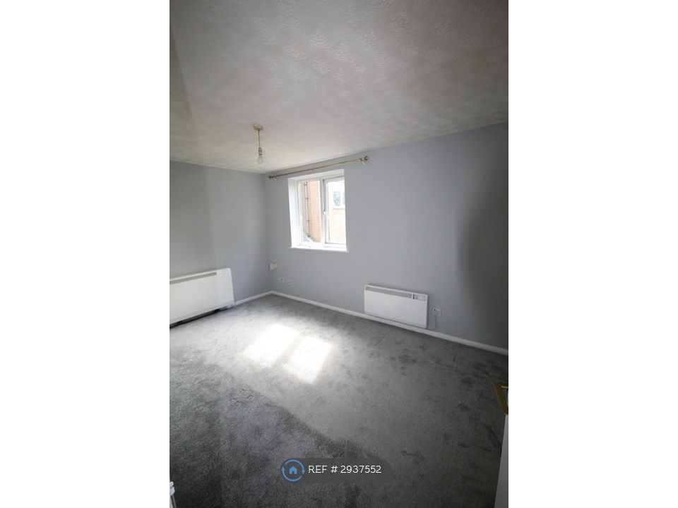 Property photo 3 of 8