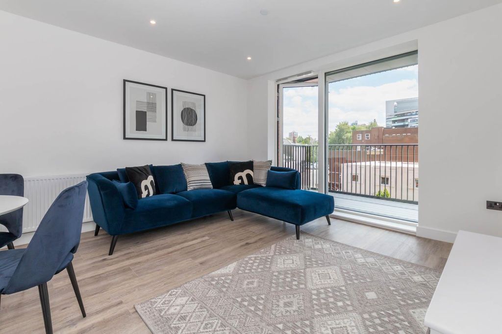 Property photo 1 of 23 Living Area