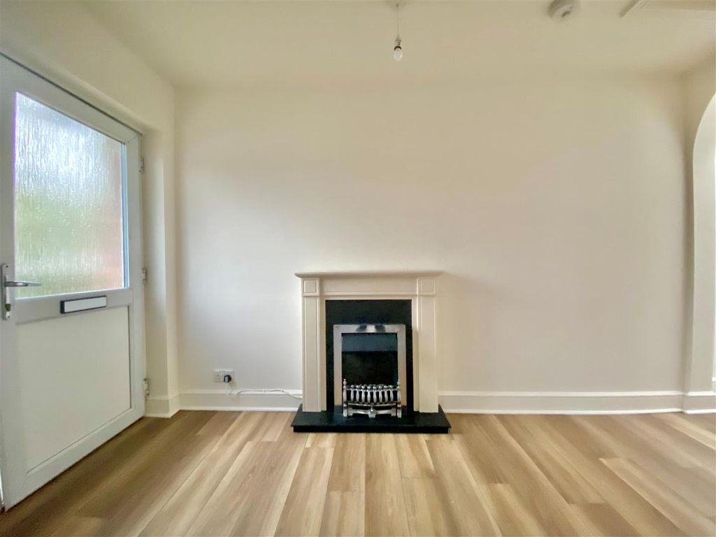 Additional image 9 of 1 bed bungalow to rentPark End Road, Gloucester GL1