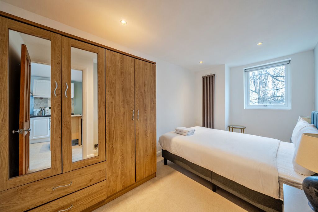 Property photo 3 of 12 1418287-5-699c291...