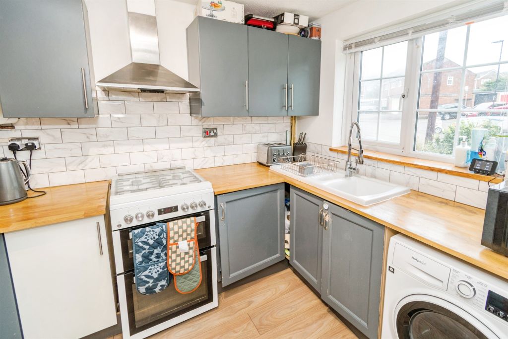 Property photo 3 of 16