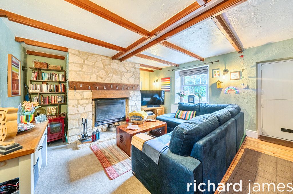 Property photo 3 of 20 c591Ca1A20F549ba9E25Cda80752c9c6