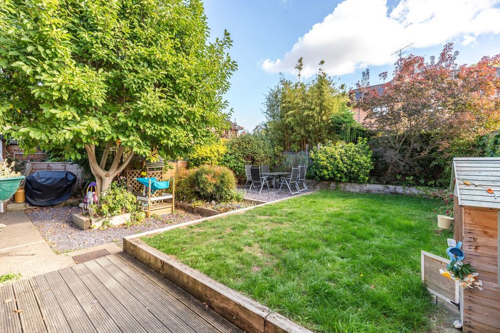 Property photo 2 of 18