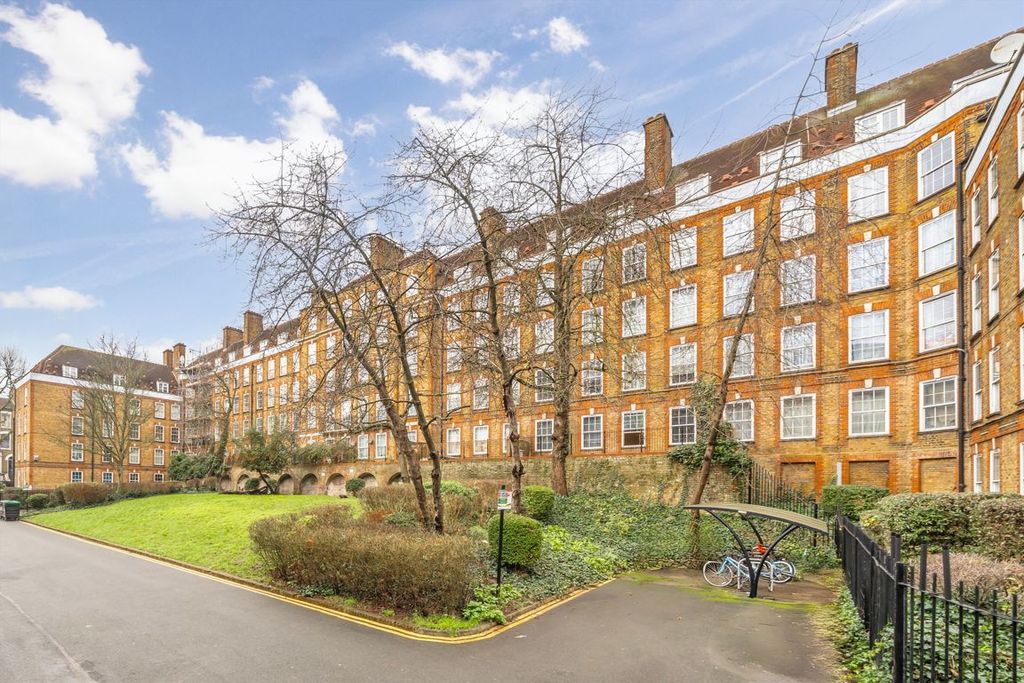 Property photo 1 of 4